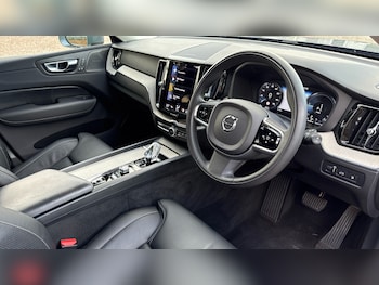 Used Volvo XC60 2020 for sale - 76653291: Photo