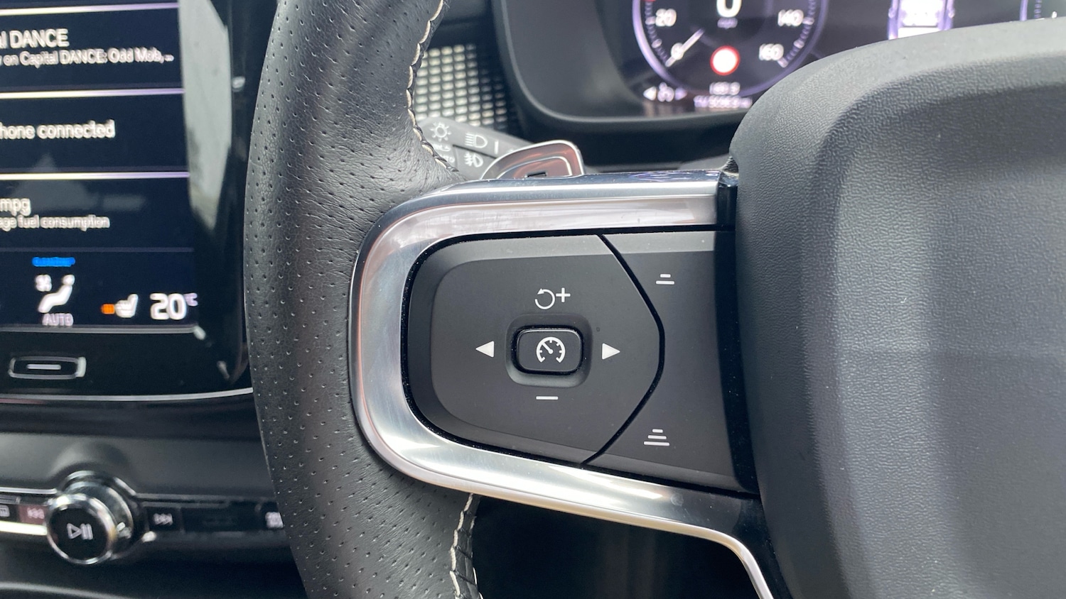 Used Volvo XC40 2019 for sale - 76026026: Photo 18