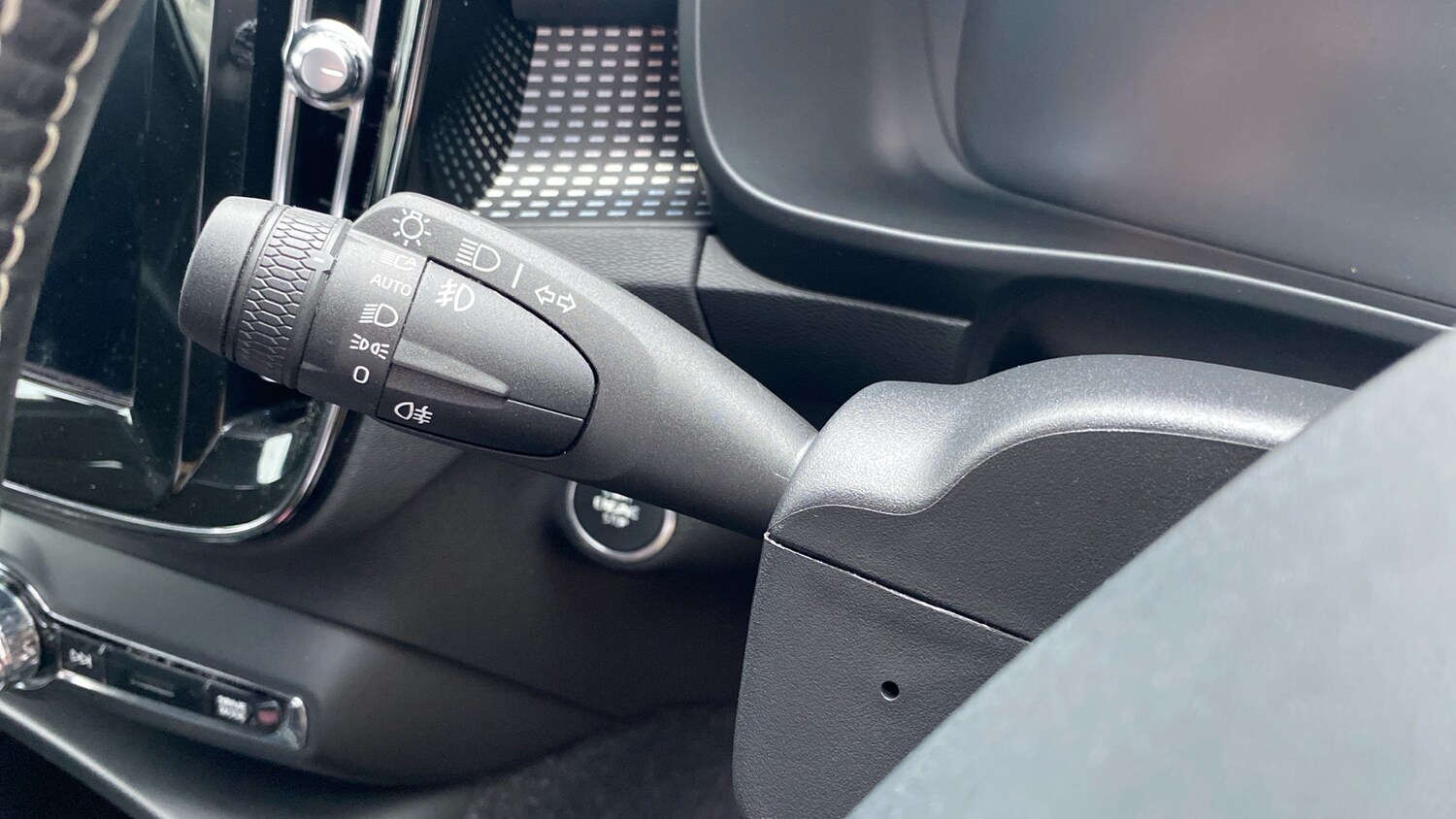 Used Volvo XC40 2019 for sale - 76026026: Photo 24