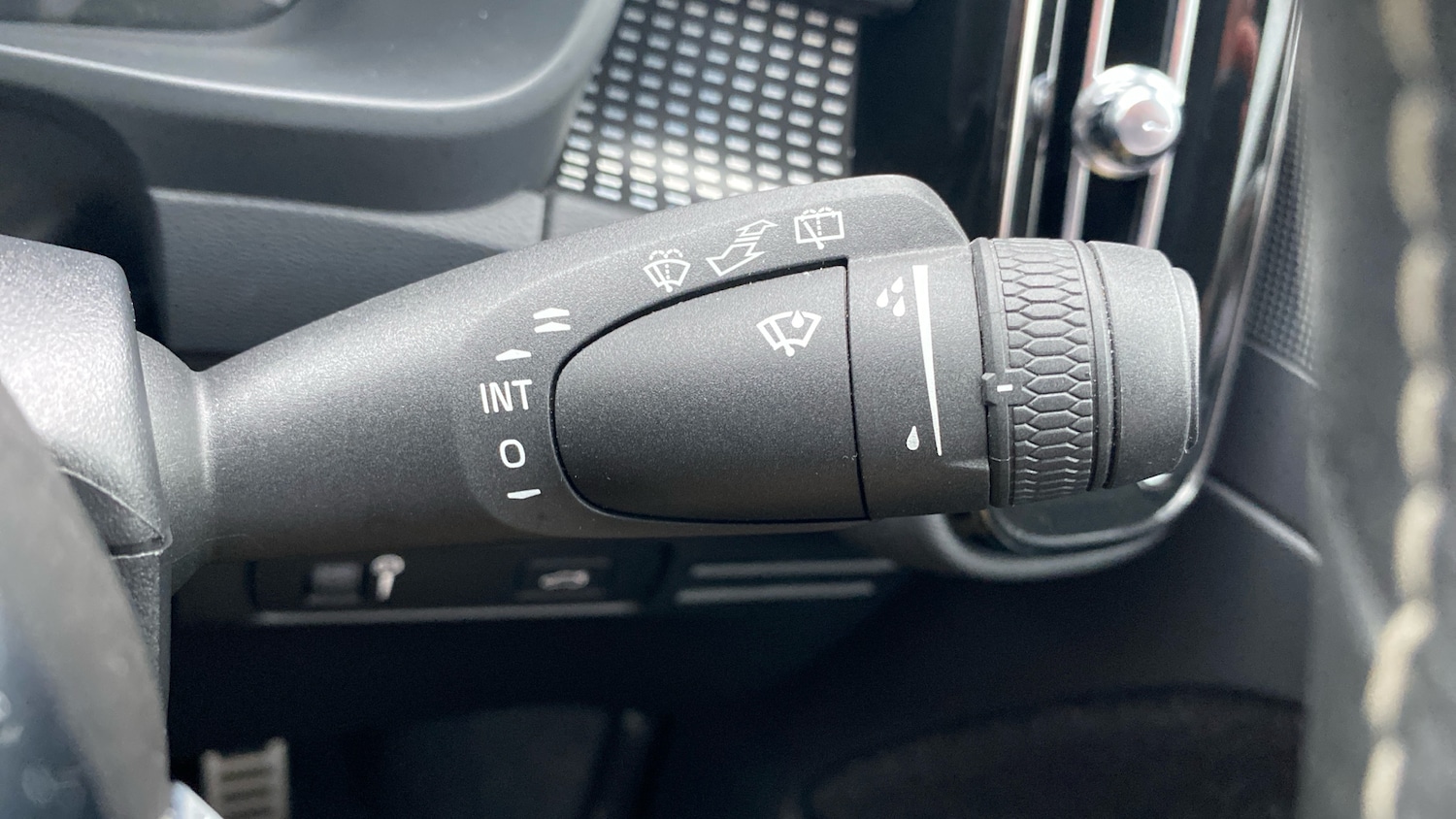 Used Volvo XC40 2019 for sale - 76026026: Photo 25