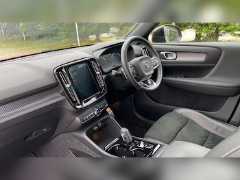 Used Volvo XC40 2019 for sale - 76026026: Photo