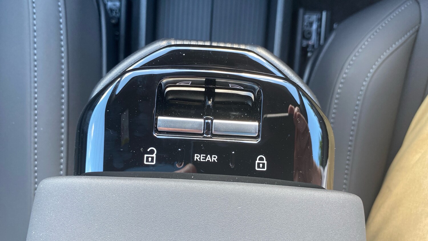 Used Volvo EX30 2025 for sale - 76653285: Photo 28