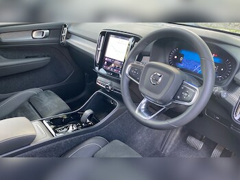 Used Volvo XC40 2025 for sale - 79220143: Photo