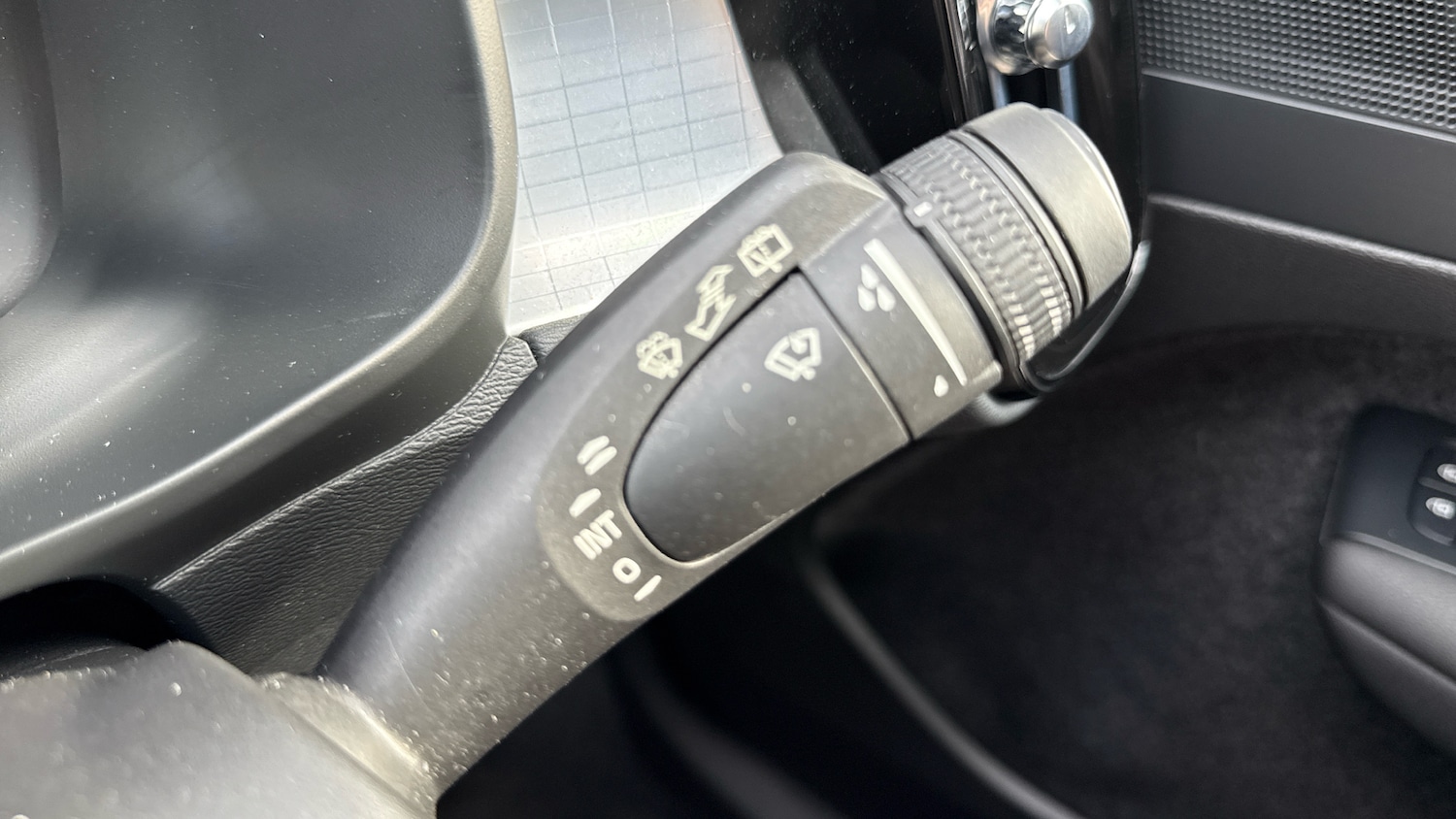 Used Volvo XC40 2023 for sale - 77026036: Photo 25