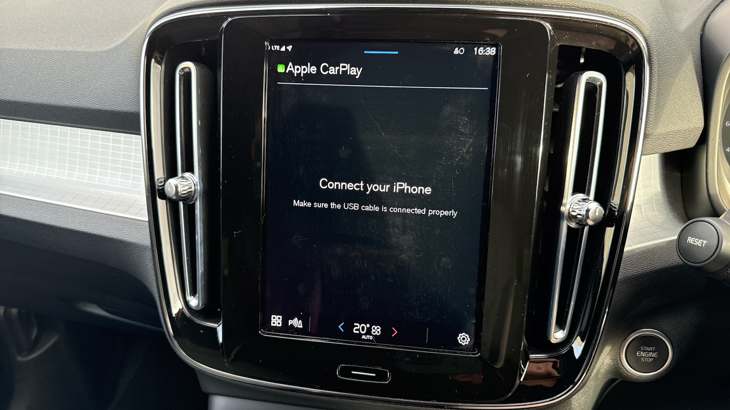 Used Volvo XC40 2023 for sale - 77026036: Photo 37