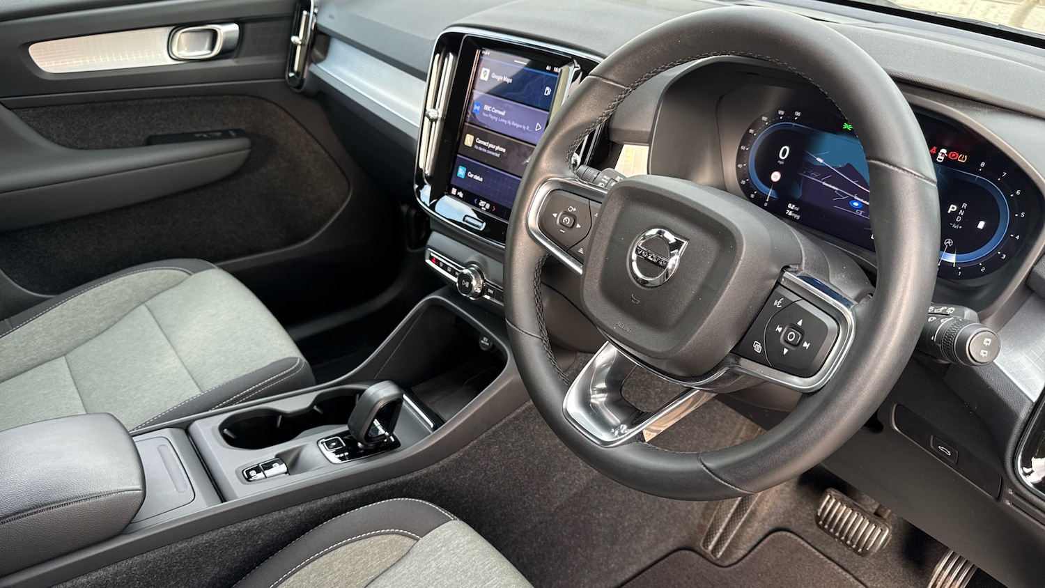 Used Volvo XC40 2023 for sale - 77026036: Photo 5