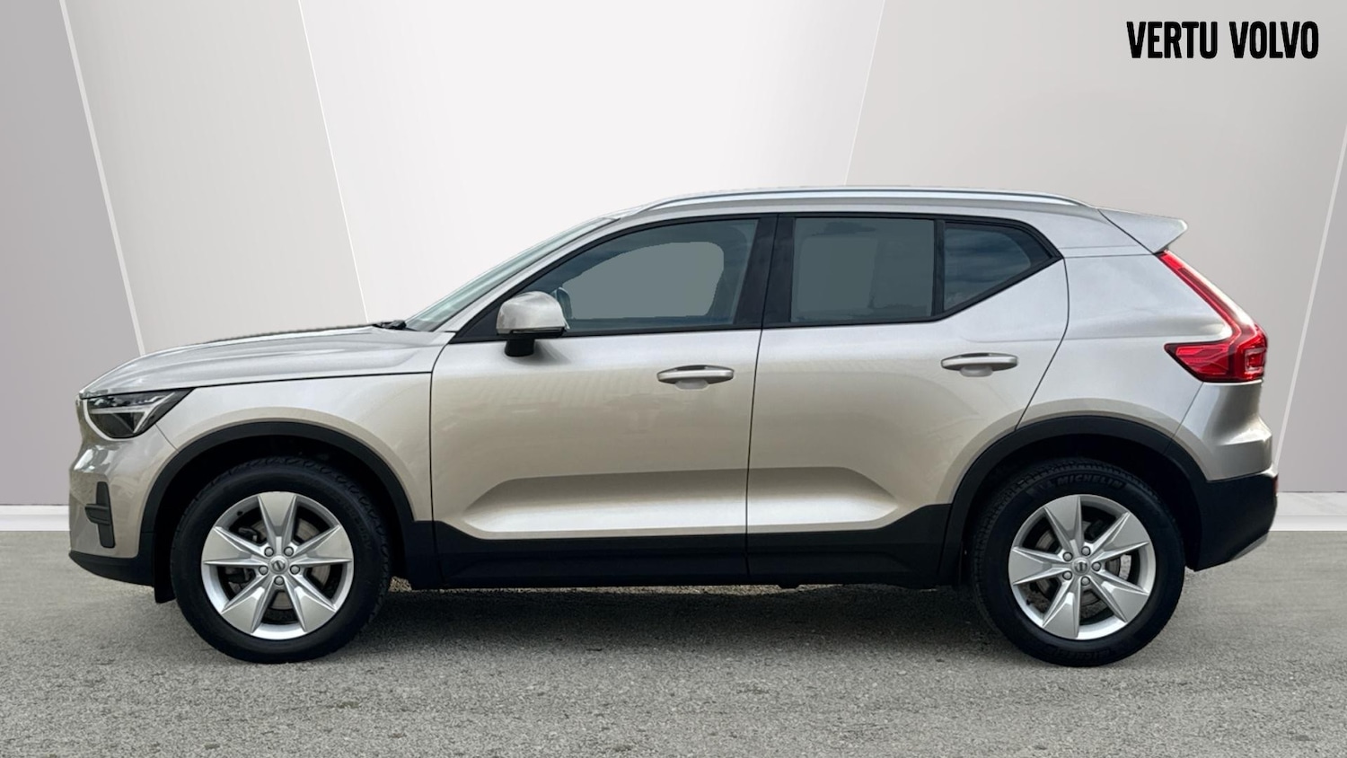 Used Volvo XC40 2023 for sale - 77026036: Photo 8
