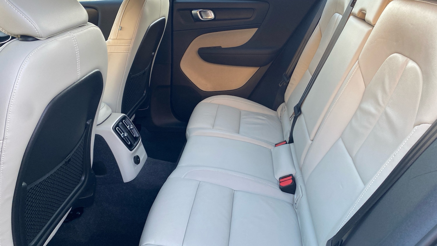 Used Volvo XC40 2021 for sale - 76653290: Photo 10