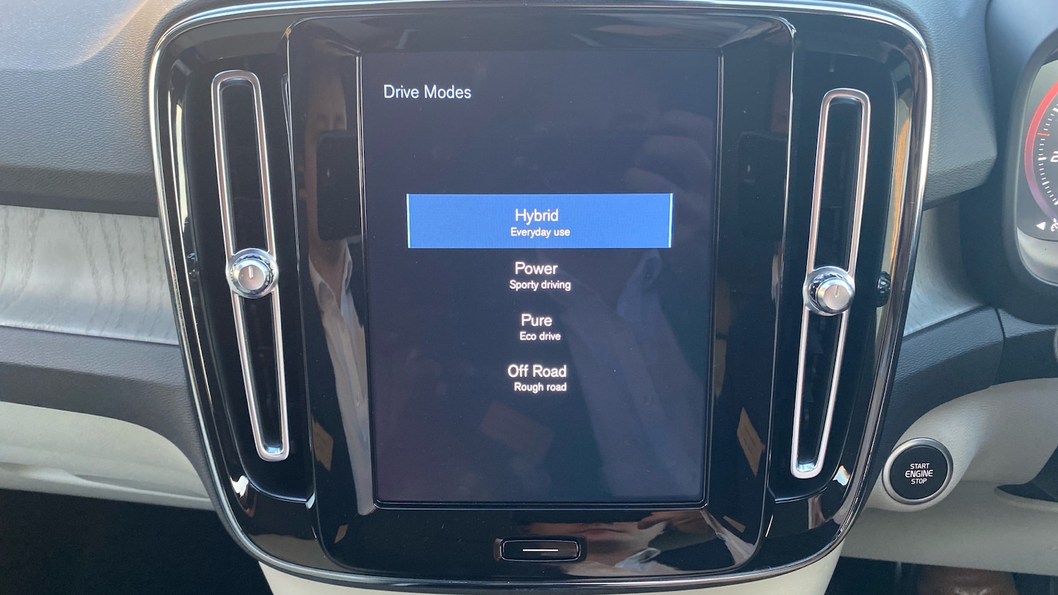 Used Volvo XC40 2021 for sale - 76653290: Photo 34