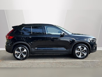 Used Volvo XC40 2025 for sale - 79365912: Photo