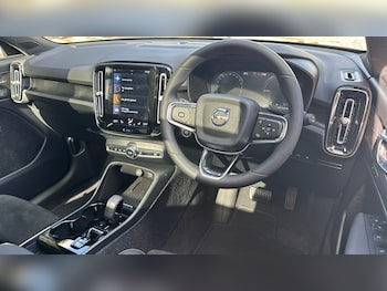 Used Volvo XC40 2023 for sale - 79406562: Photo