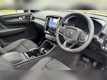Used Volvo XC40 2023 for sale - 78496772: Photo