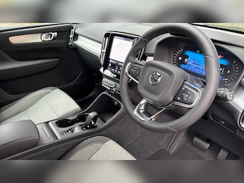 Used Volvo XC40 2024 for sale - 78776745: Photo