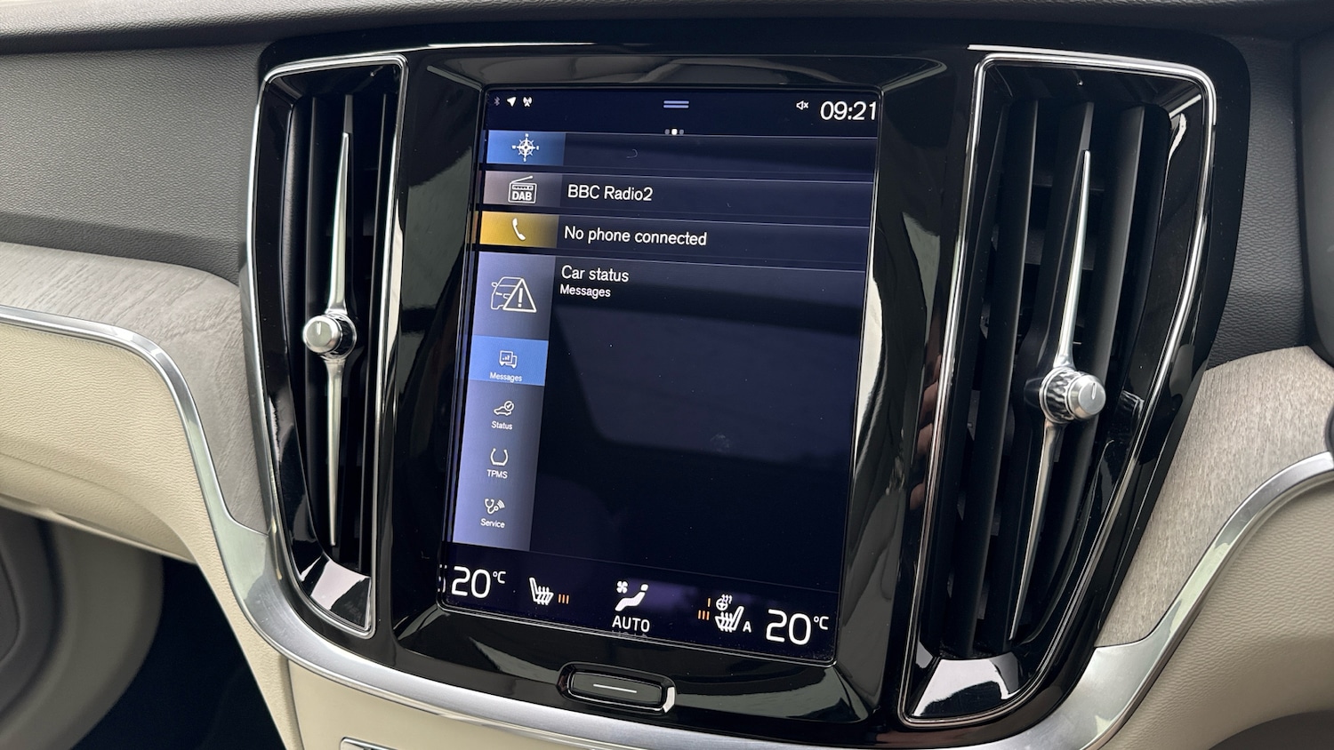 Used Volvo V60 2022 for sale - 77638731: Photo 14