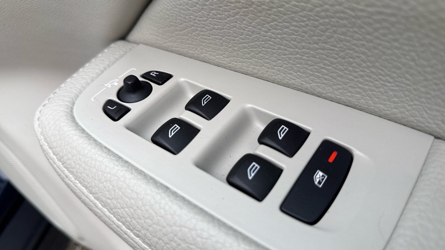 Used Volvo V60 2022 for sale - 77638731: Photo 24