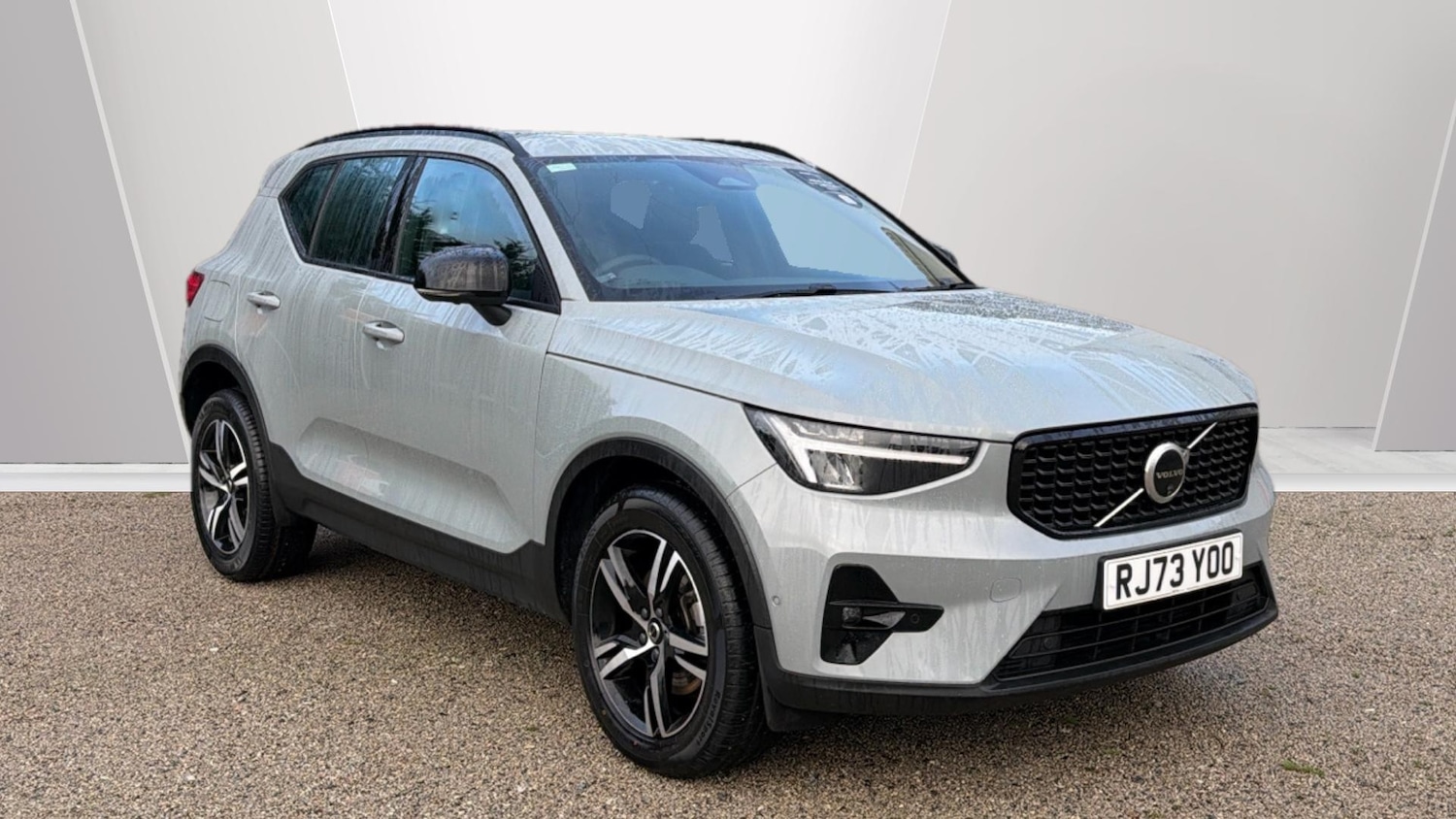 Used Volvo XC40 2023 for sale - 76653223: Photo 1