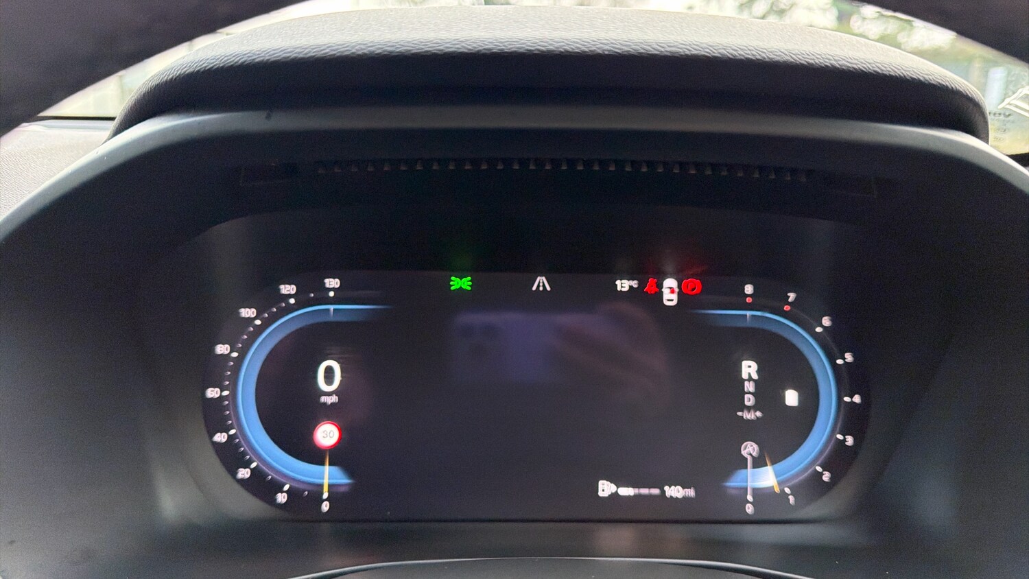 Used Volvo XC40 2023 for sale - 76653223: Photo 11