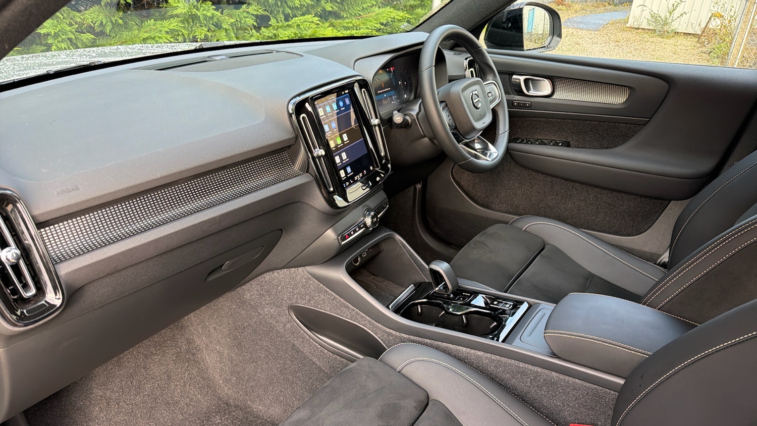 Used Volvo XC40 2023 for sale - 76653223: Photo 49