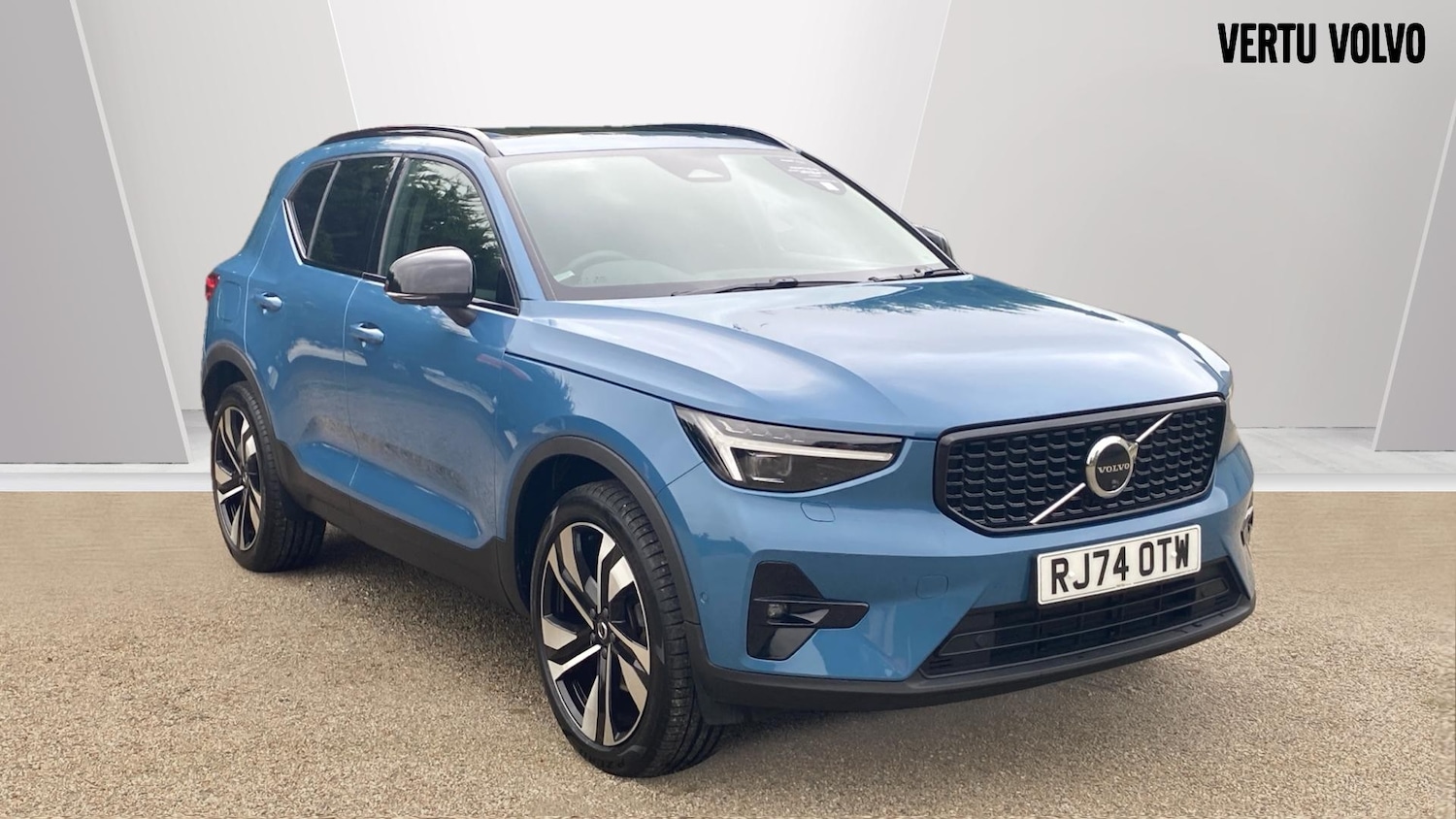 Used Volvo XC40 2024 for sale - 76653325: Photo 1