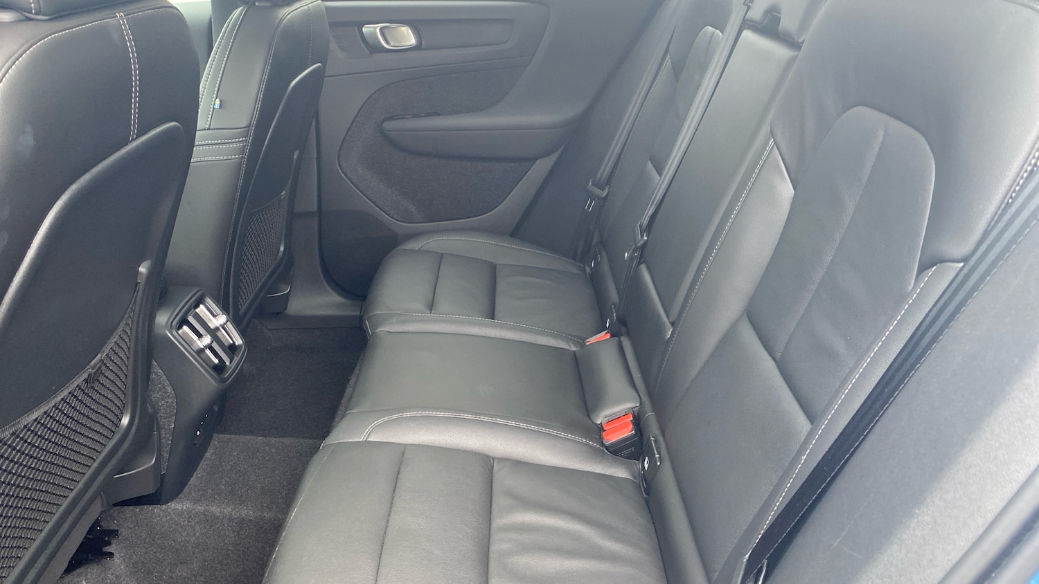 Used Volvo XC40 2024 for sale - 76653325: Photo 33