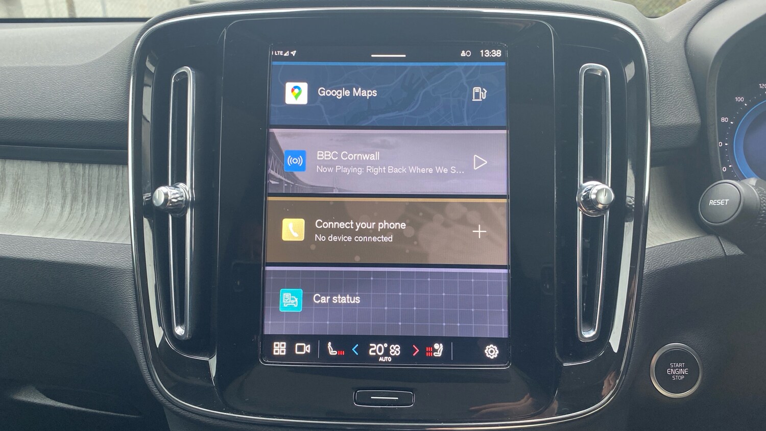 Used Volvo XC40 2024 for sale - 76653325: Photo 36