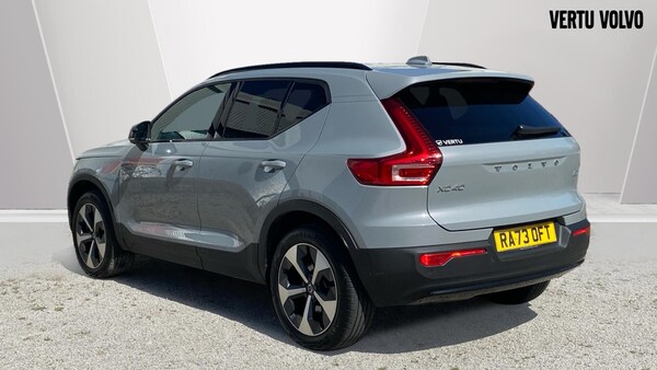 Used Volvo XC40 2024 for sale - 75703009: Photo 2
