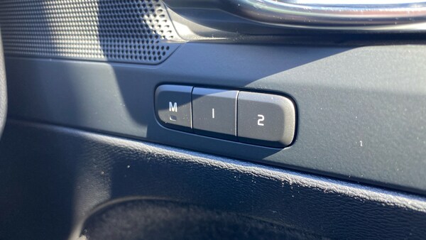 Used Volvo XC40 2024 for sale - 75703009: Photo 40