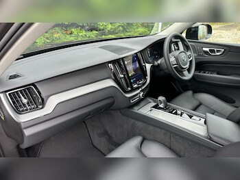 Used Volvo XC60 2023 for sale - 75717850: Photo