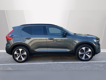 Used Volvo XC40 2025 for sale - 79582777: Photo