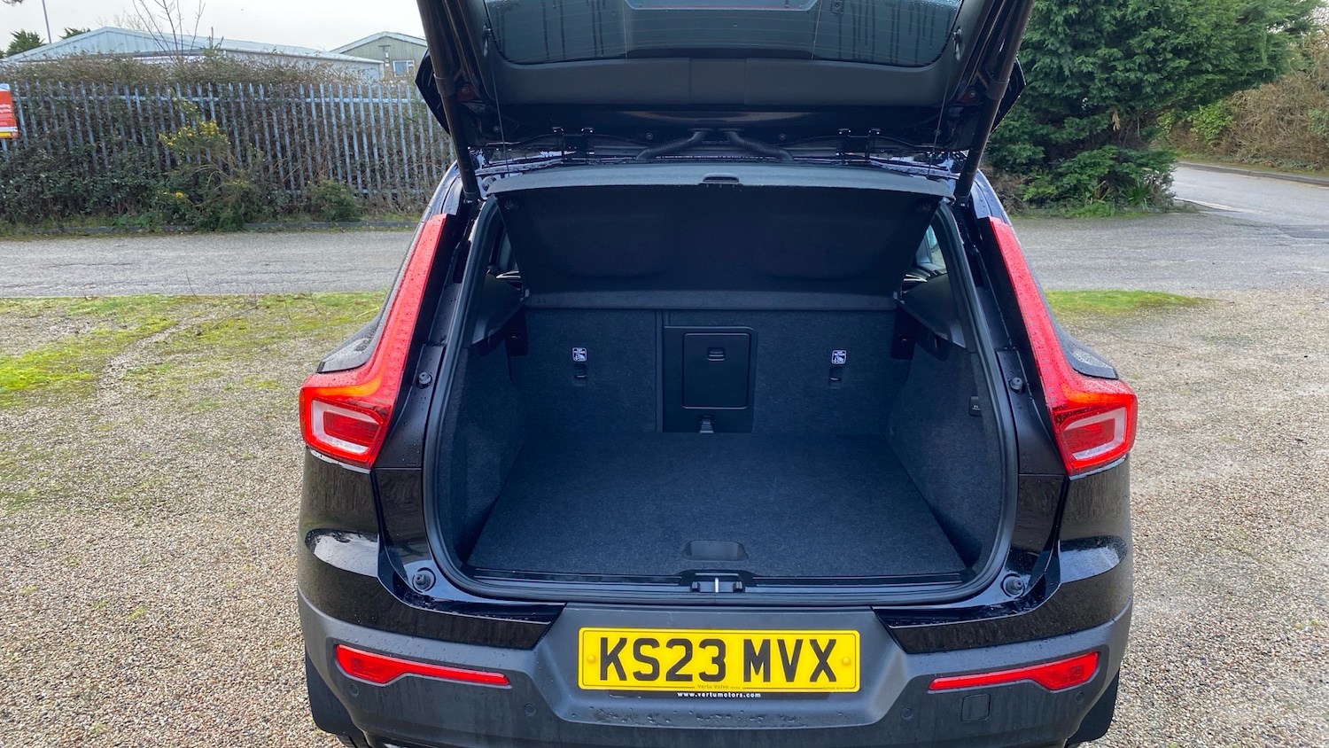 Used Volvo XC40 2023 for sale - 77515361: Photo 13