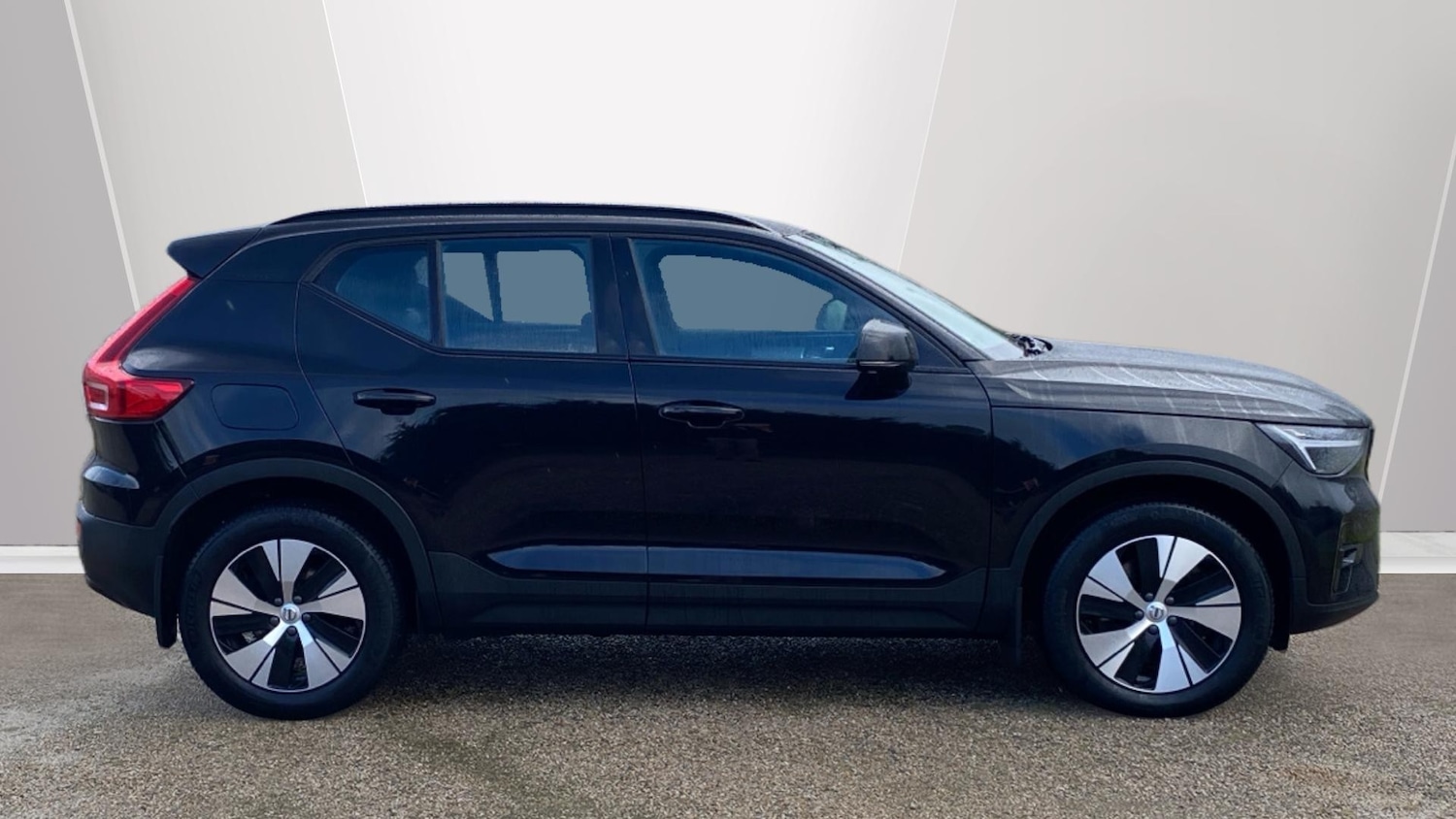Used Volvo XC40 2023 for sale - 77515361: Photo 3