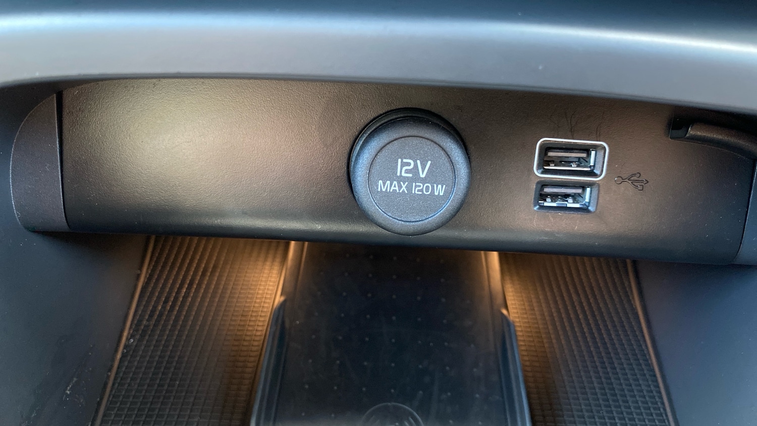 Used Volvo XC40 2023 for sale - 77515361: Photo 49