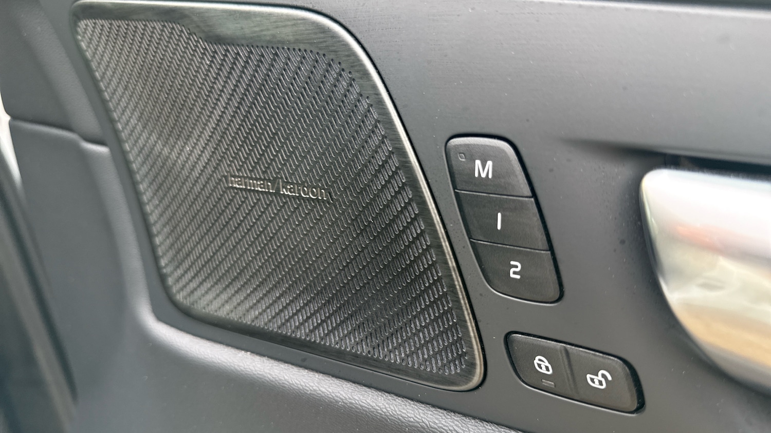 Used Volvo XC60 2024 for sale - 77766175: Photo 37