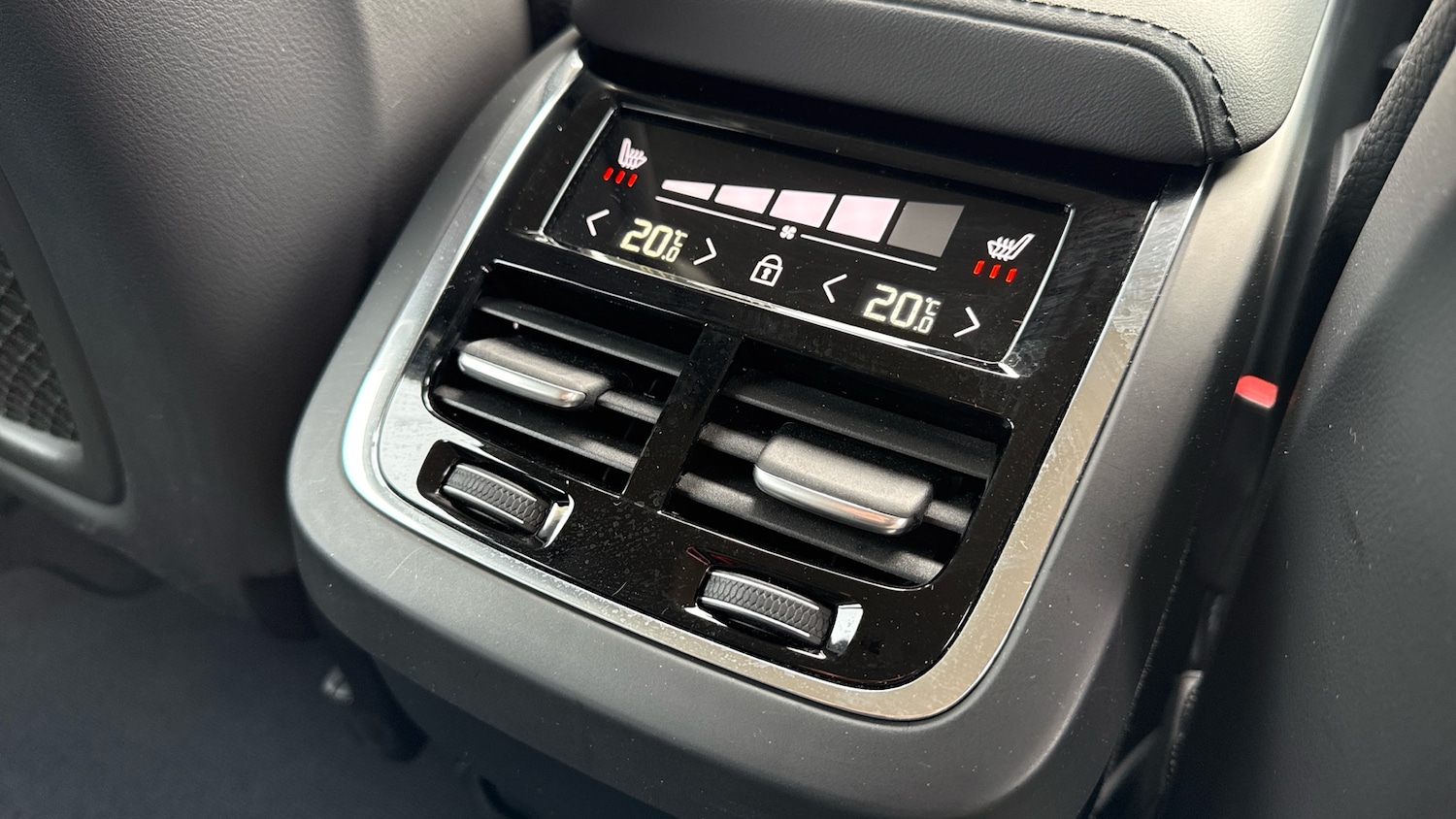 Used Volvo XC60 2024 for sale - 77766175: Photo 38