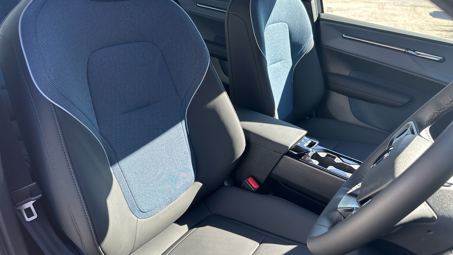 Used Volvo EX30 2025 for sale - 76037497: Photo 9