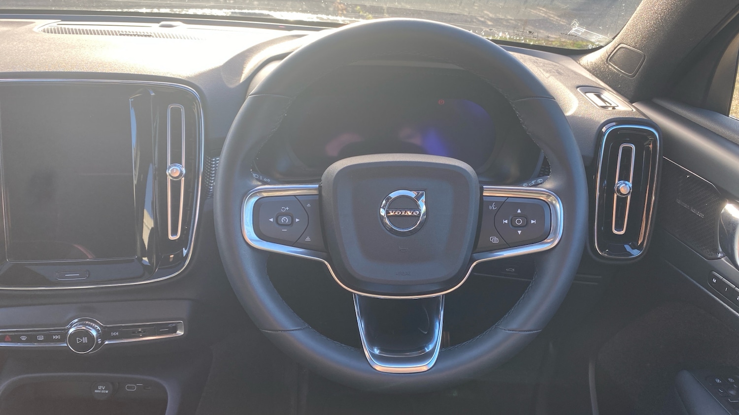 Used Volvo XC40 2022 for sale - 76653310: Photo 10