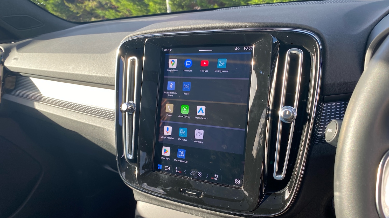 Used Volvo XC40 2022 for sale - 76653310: Photo 17