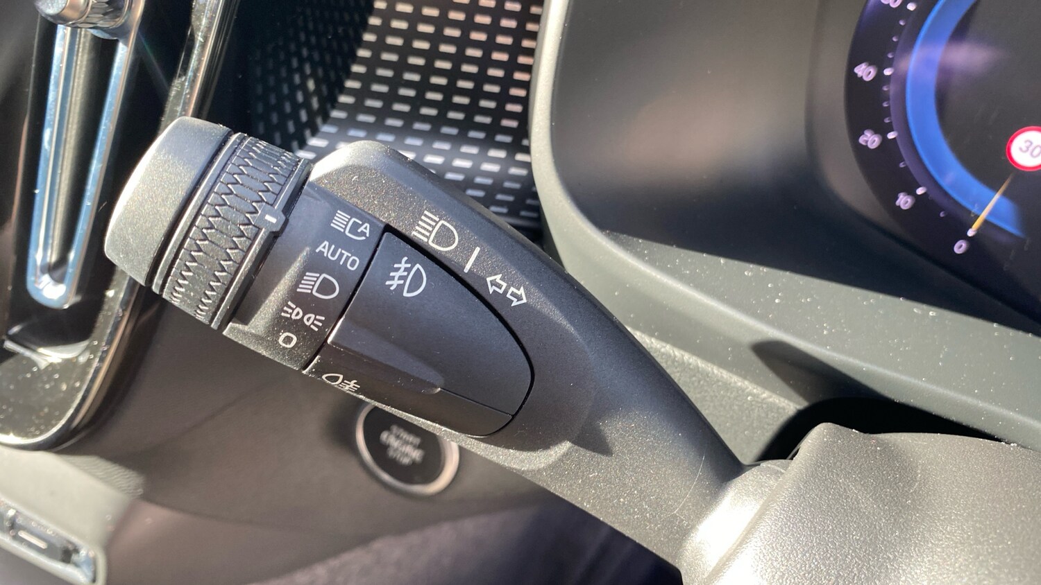 Used Volvo XC40 2022 for sale - 76653310: Photo 20