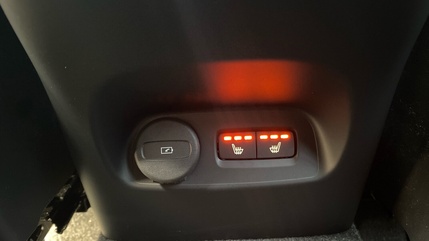 Used Volvo XC40 2022 for sale - 76653310: Photo 39