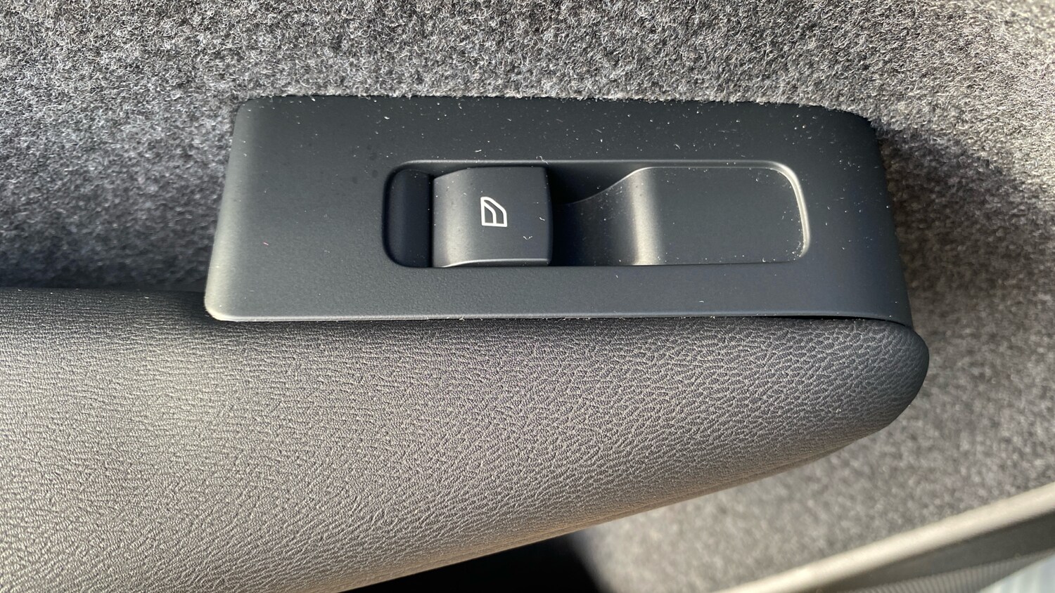 Used Volvo XC40 2022 for sale - 76653310: Photo 43