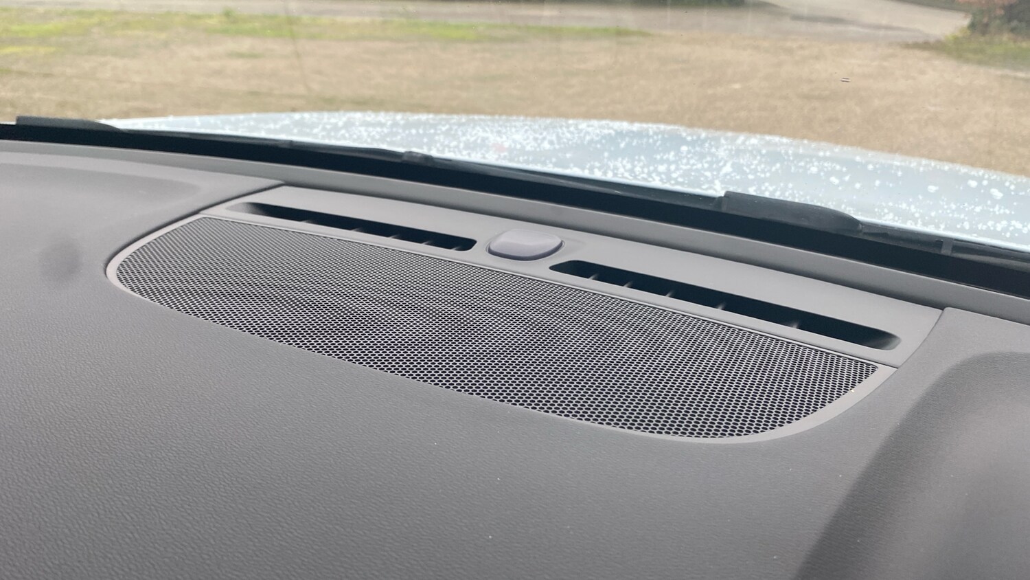 Used Volvo XC40 2023 for sale - 77687896: Photo 24