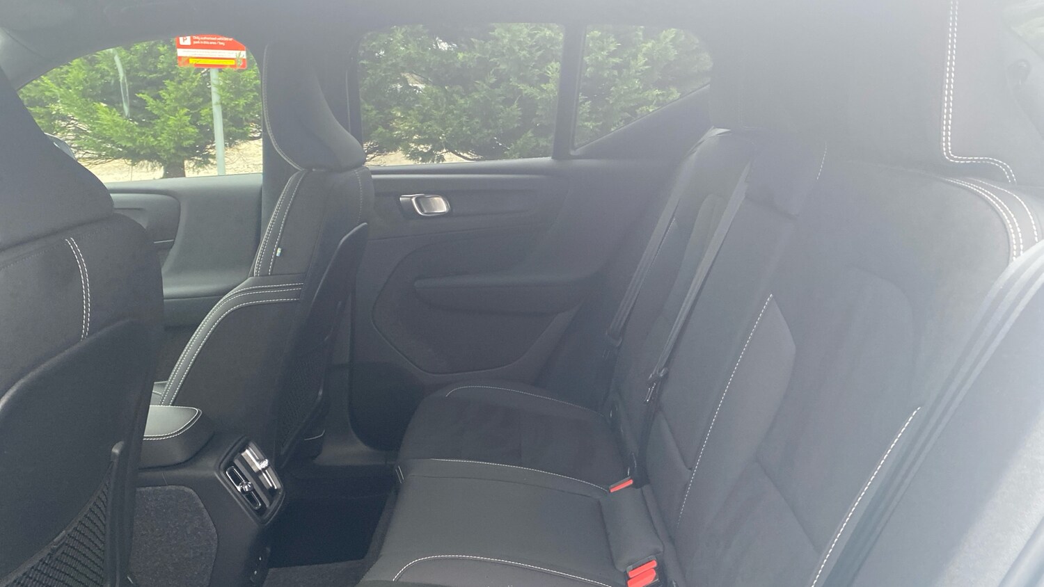 Used Volvo XC40 2023 for sale - 77687896: Photo 31