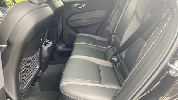 Used Volvo XC60 2022 for sale - 75332963: Photo 10