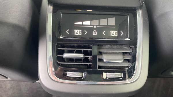Used Volvo XC60 2022 for sale - 75332963: Photo 36