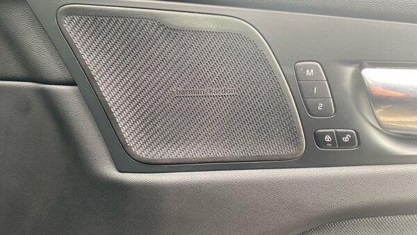 Used Volvo XC60 2022 for sale - 75332963: Photo 40