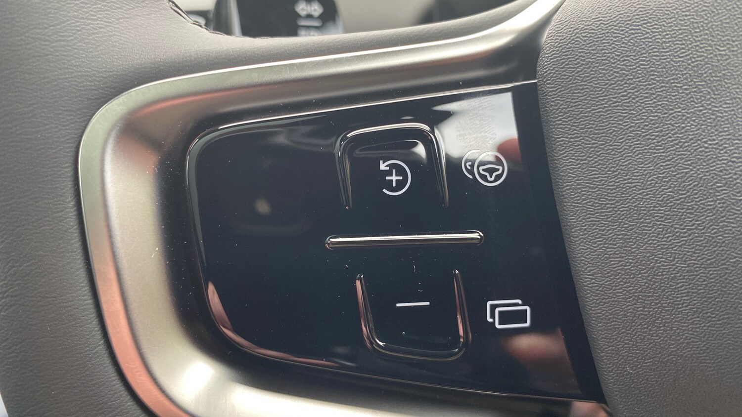 Used Volvo EX30 2025 for sale - 76653280: Photo 18