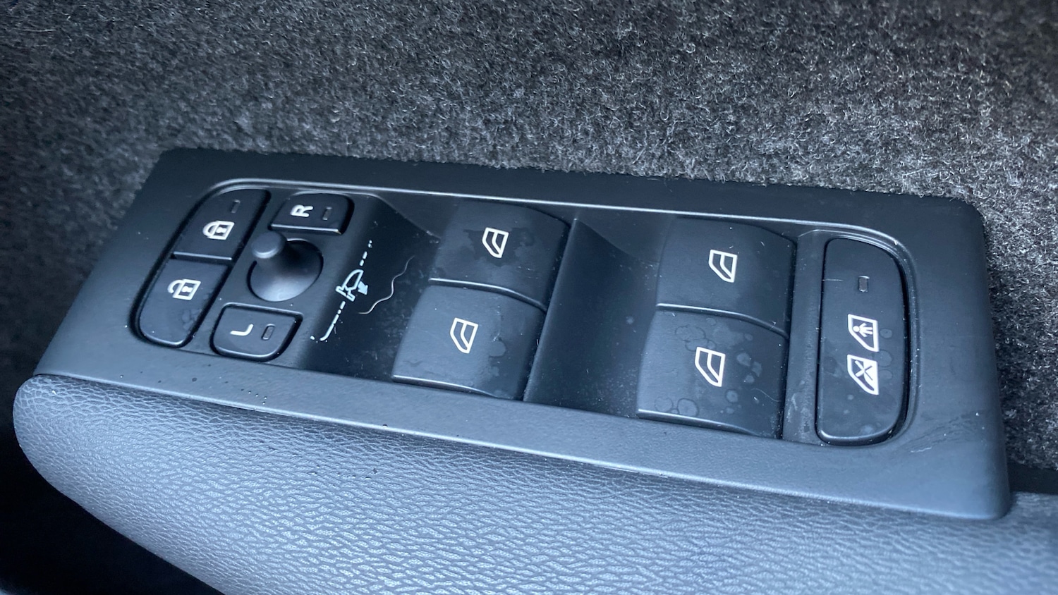 Used Volvo XC40 2023 for sale - 77946946: Photo 22