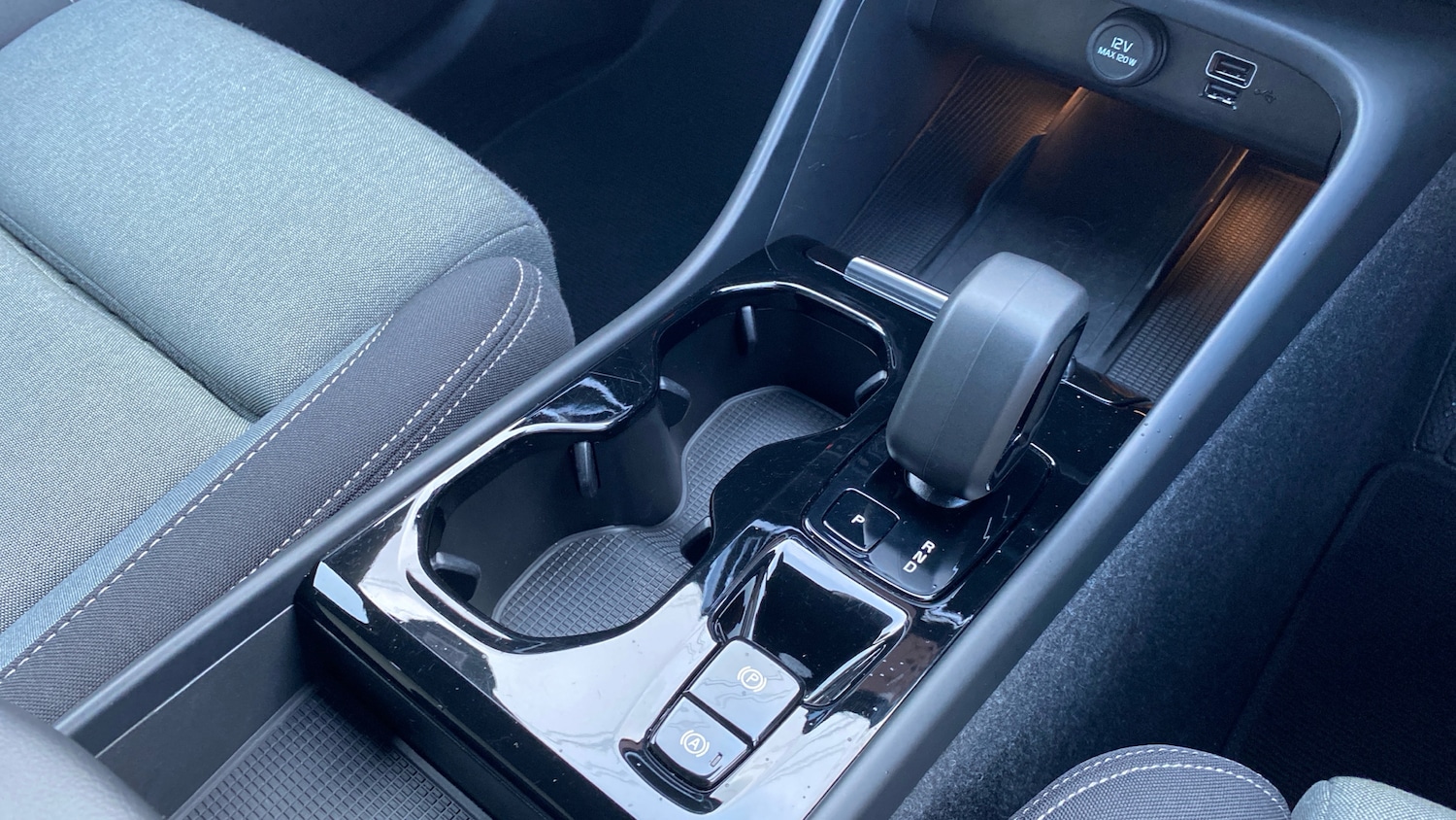 Used Volvo XC40 2023 for sale - 77946946: Photo 24