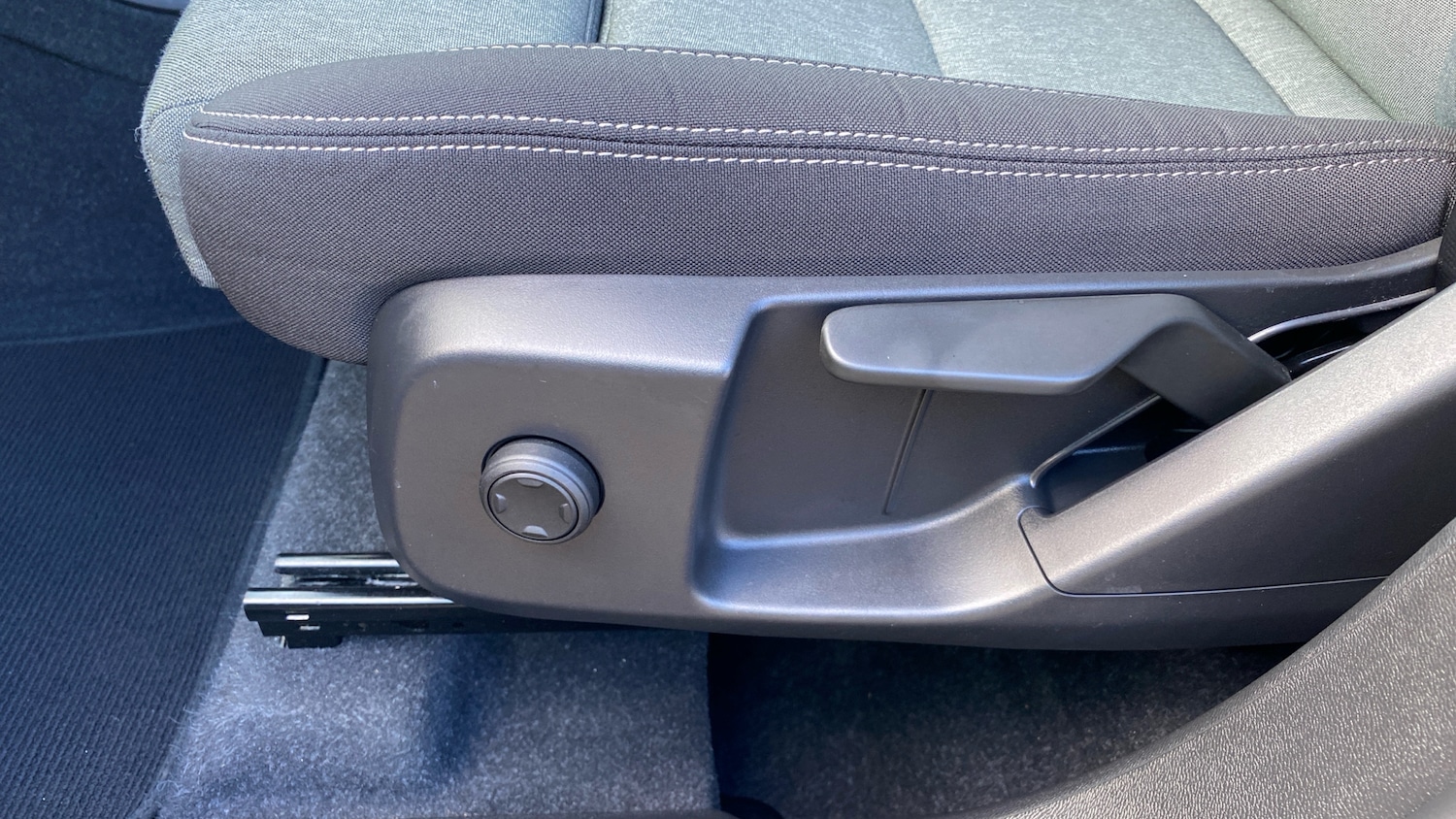 Used Volvo XC40 2023 for sale - 77946946: Photo 38