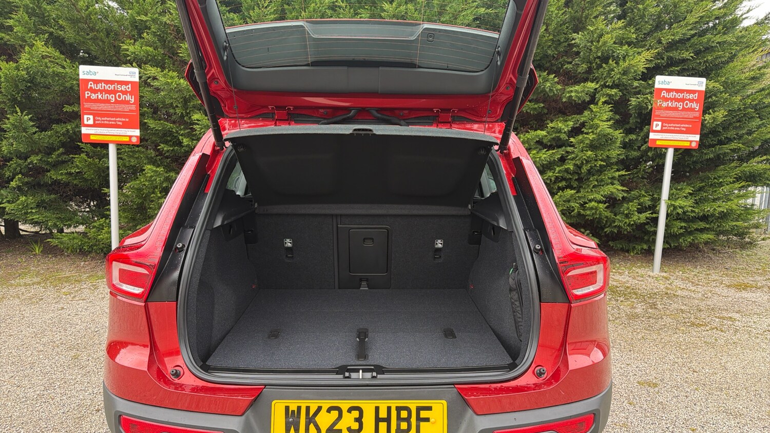 Used Volvo XC40 2023 for sale - 77930502: Photo 13